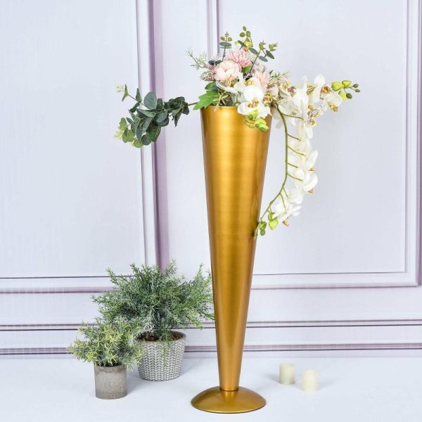 Centerpiece Stands |   28″ Tall Brushed Gold Metal Trumpet Flower Vase Wedding Centerpiece Centerpiece Stands Centerpiece Stands